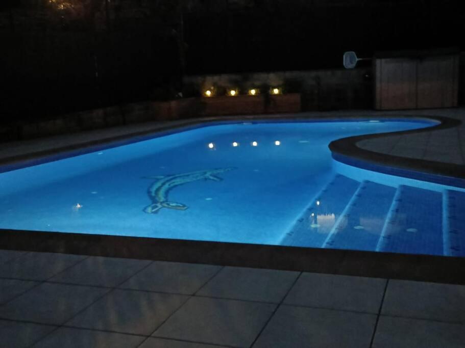 Willa Casa Con Jardin Y Piscina Privada. Santa Eulalia de Ronsaná Zewnętrze zdjęcie