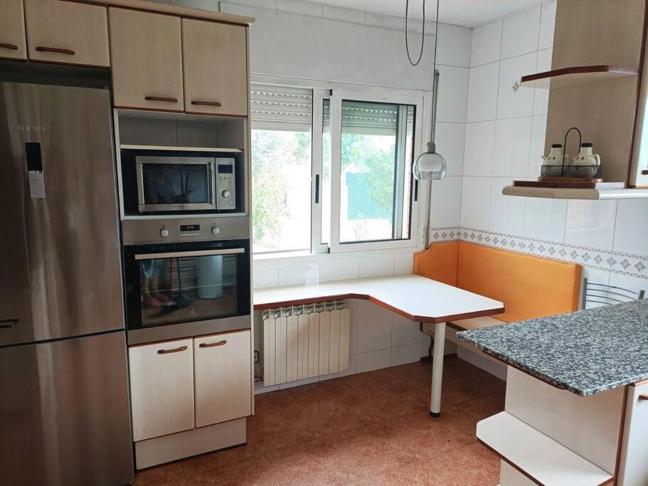 Willa Casa Con Jardin Y Piscina Privada. Santa Eulalia de Ronsaná Zewnętrze zdjęcie