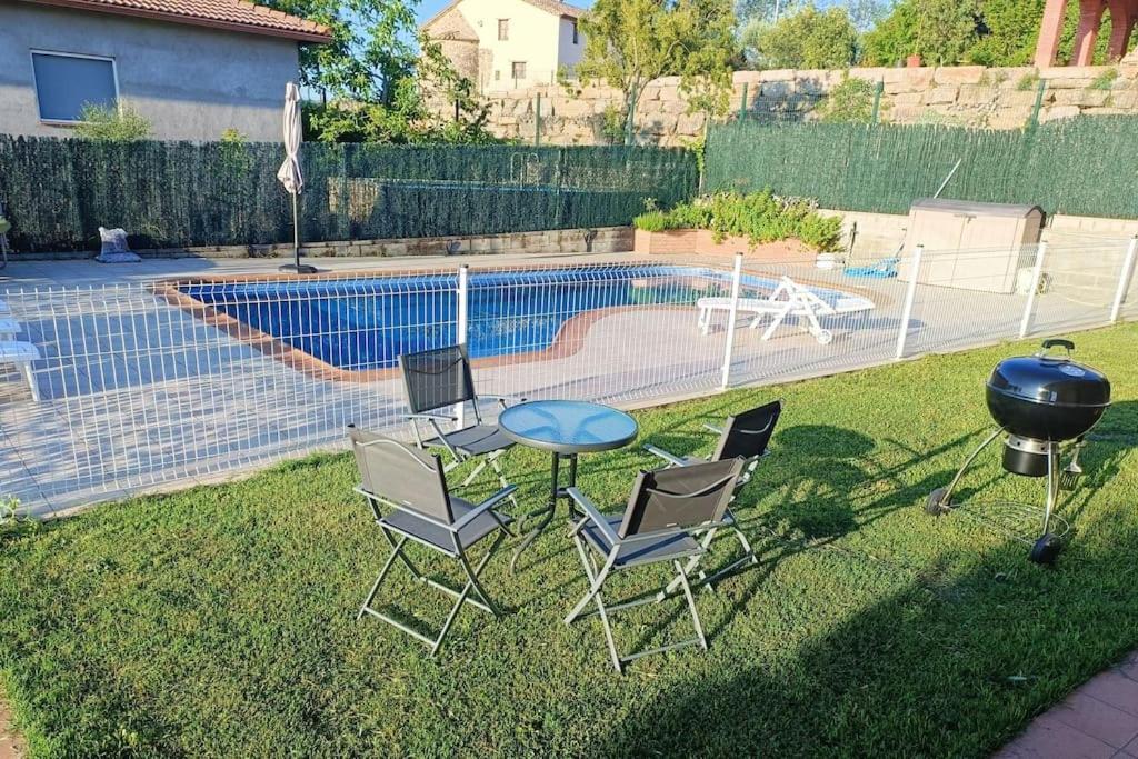 Willa Casa Con Jardin Y Piscina Privada. Santa Eulalia de Ronsaná Zewnętrze zdjęcie